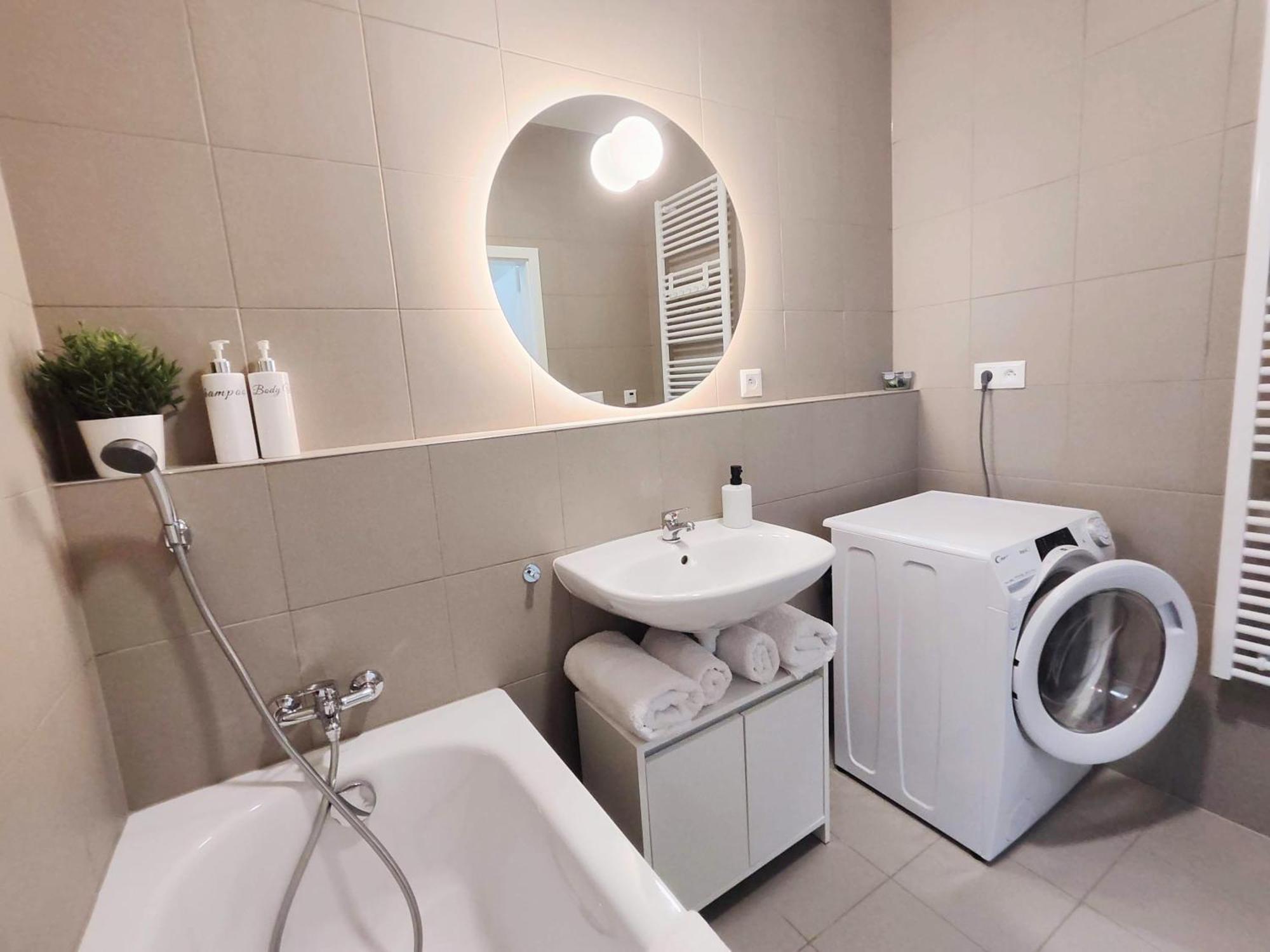 Cinnamon - Brand New - Presidential Garden - Air Conditioning - Free Parking Bratislava Extérieur photo